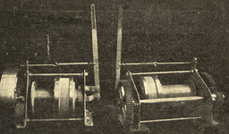 300674 Afbeelding van een mechanisch hijstoestel geproduceerd door A.J. Schipper te Amsterdam en vermoedelijk ...